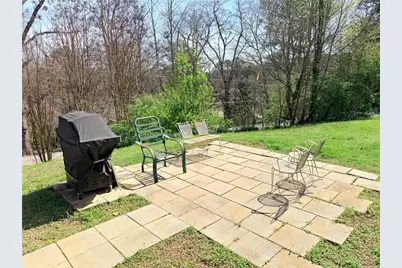 131 E Killian Street, Canton, GA 30114 - Photo 23