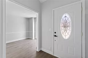 1150 River Overlook Ct, Lawrenceville, GA 30043 - Photo 3