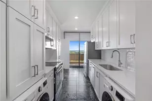 2575 Peachtree Rd NE, Atlanta, GA 30305 - Photo 17