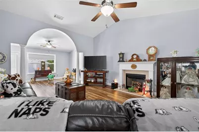 1411 Silvergate Way, Winder, GA 30680 - Photo 7