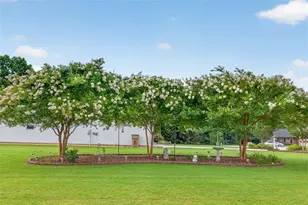 1411 Silvergate Way, Winder, GA 30680 - Photo 5