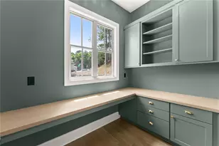 4860 Grandview Ct, Flowery Branch, GA 30542 - Photo 5