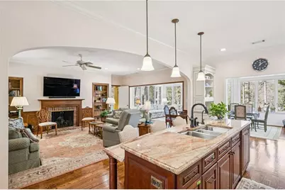 2025 Breckenridge Drive, Atlanta, GA 30345 - Photo 9