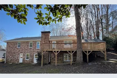 6570 Cherry Tree Lane NE, Sandy Springs, GA 30328 - Photo 39