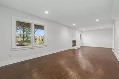 6570 Cherry Tree Lane NE, Sandy Springs, GA 30328 - Photo 29