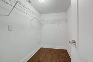 6570 Cherry Tree Ln NE, Sandy Springs, GA 30328 - Photo 33