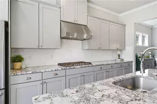 1387 Southland Vista Ct NE, Atlanta, GA 30329 - Photo 19