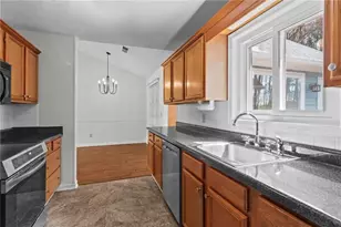 2395 Holly Branch Dr, Cumming, GA 30040 - Photo 13