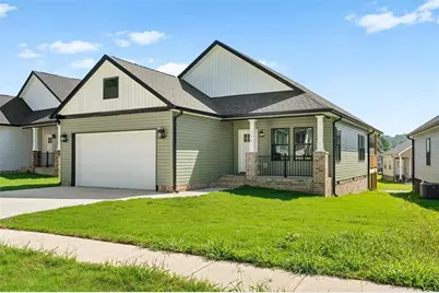 152 Washington St, Dalton, GA 30721 - Photo 1