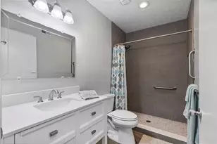 475 Mount Vernon Hwy NE, Atlanta, GA 30328 - Photo 17