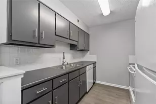 475 Mount Vernon Hwy NE, Atlanta, GA 30328 - Photo 11