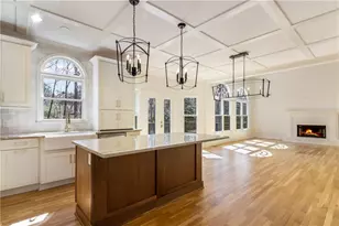 702 Greenway Trce, Woodstock, GA 30189 - Photo 13