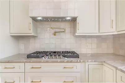 702 Greenway Trace, Woodstock, GA 30189 - Photo 11