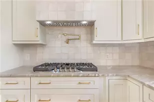 702 Greenway Trce, Woodstock, GA 30189 - Photo 11