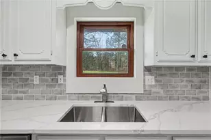 10 Gentry Dr, McDonough, GA 30252 - Photo 7