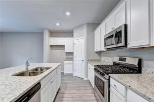 326 Golden Eagle Pkwy, Braselton, GA 30517 - Photo 17