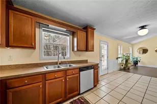 294 Pine Ridge Cir, Winterville, GA 30683 - Photo 11