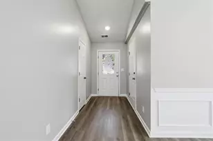 875 Oaklen View Dr, Sugar Hill, GA 30518 - Photo 5