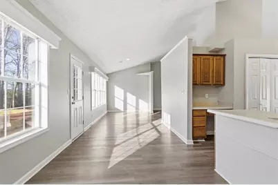 875 Oaklen View Drive, Sugar Hill, GA 30518 - Photo 11