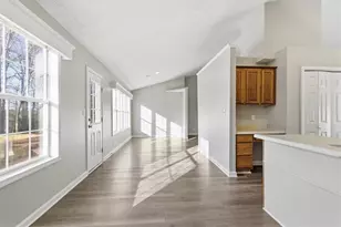 875 Oaklen View Dr, Sugar Hill, GA 30518 - Photo 11