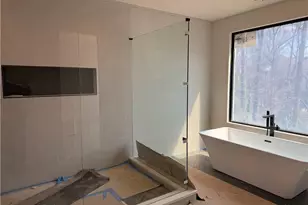 4585 Mystic Dr NE, Atlanta, GA 30342 - Photo 27