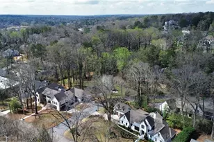 4585 Mystic Dr NE, Atlanta, GA 30342 - Photo 5