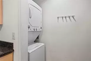 3481 Lakeside Dr NE, Atlanta, GA 30326 - Photo 17