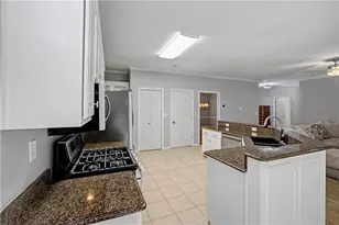 217 Windermere Cir, Newnan, GA 30265 - Photo 11