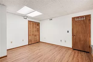 243 Sabrina Ct, Woodstock, GA 30188 - Photo 19