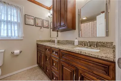 220 Saddle Lake Drive, Roswell, GA 30076 - Photo 33