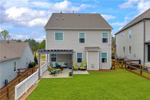 6445 Crosscreek Ln, Flowery Branch, GA 30542 - Photo 3