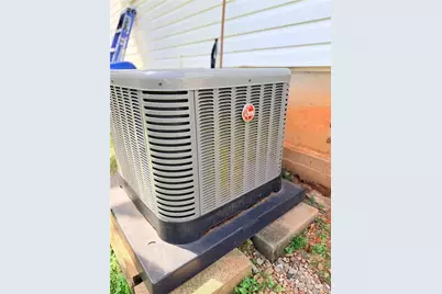 145 E Killian Street, Canton, GA 30114 - Photo 5