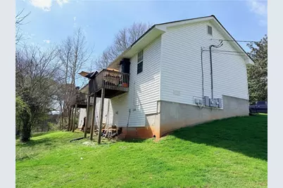 145 E Killian Street, Canton, GA 30114 - Photo 3