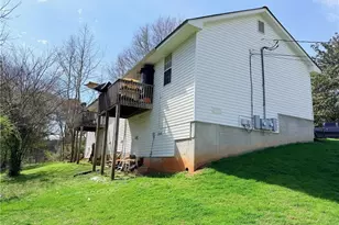 145 E Killian St, Canton, GA 30114 - Photo 3