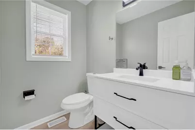 4605 Creek Bluff Drive, Sugar Hill, GA 30518 - Photo 15