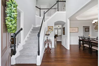 7630 Tenspeed Court, Flowery Branch, GA 30542 - Photo 5