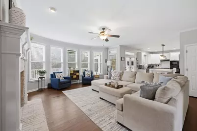 7630 Tenspeed Court, Flowery Branch, GA 30542 - Photo 5