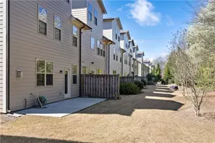 8320 Village Pl, Suwanee, GA 30024 - Photo 51