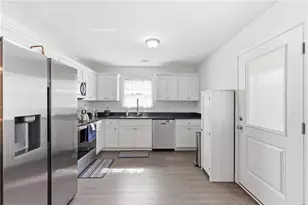 550 Cypress Dr, Mount Airy, GA 30563 - Photo 9