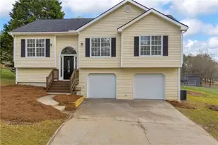 301 Jonaquil Ave, Auburn, GA 30011 - Photo 1
