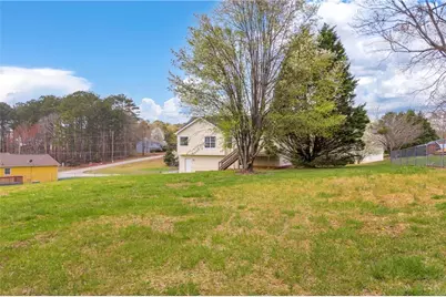 301 Jonaquil Avenue, Auburn, GA 30011 - Photo 5