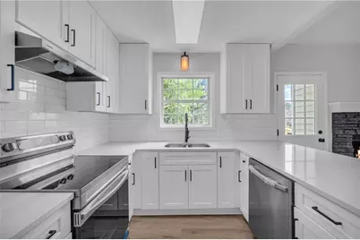 301 Jonaquil Avenue, Auburn, GA 30011 - Photo 17