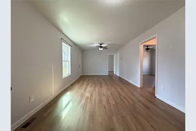 3662 Lakeview Drive, Gainesville, GA 30501 - Photo 13
