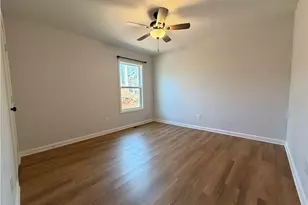 3662 Lakeview Dr, Gainesville, GA 30501 - Photo 29