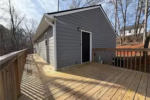 3662 Lakeview Dr, Gainesville, GA 30501 - Photo 3