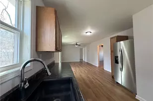 3662 Lakeview Dr, Gainesville, GA 30501 - Photo 19