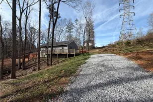 3662 Lakeview Dr, Gainesville, GA 30501 - Photo 41