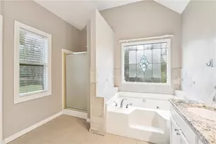 531 Shyrewood Dr, Lawrenceville, GA 30043 - Photo 17