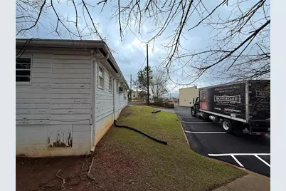 3228 Lusk Drive, Smyrna, GA 30080 - Photo 11