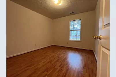 1260 Della Way, Lawrenceville, GA 30043 - Photo 13